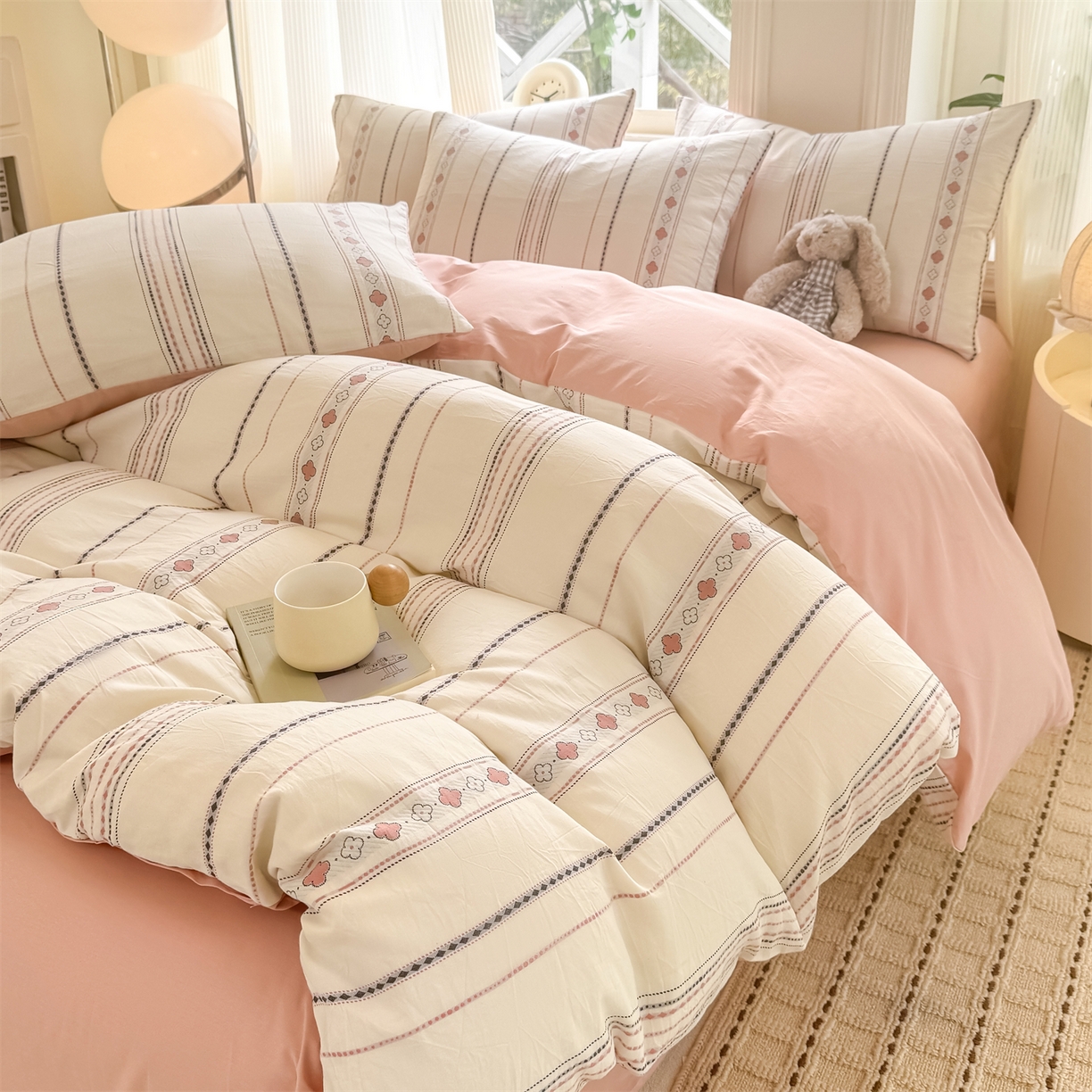 91家纺网 家纺一手货源 找家纺 灰鲸 2026新款A类全棉纯棉色织提花四件套 四叶星语-粉