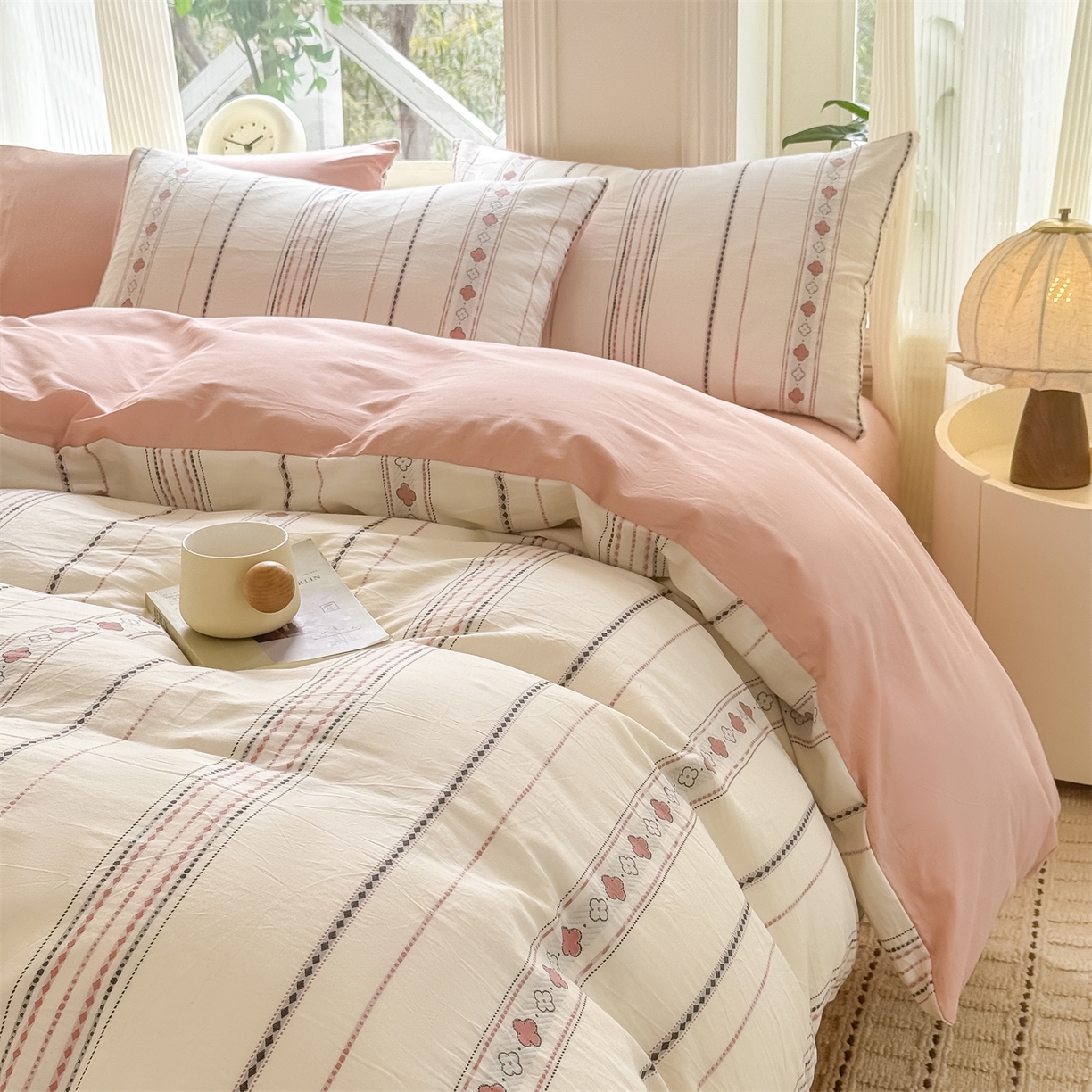 91家纺网 家纺一手货源 找家纺 灰鲸 2026新款A类全棉纯棉色织提花四件套 四叶星语-粉