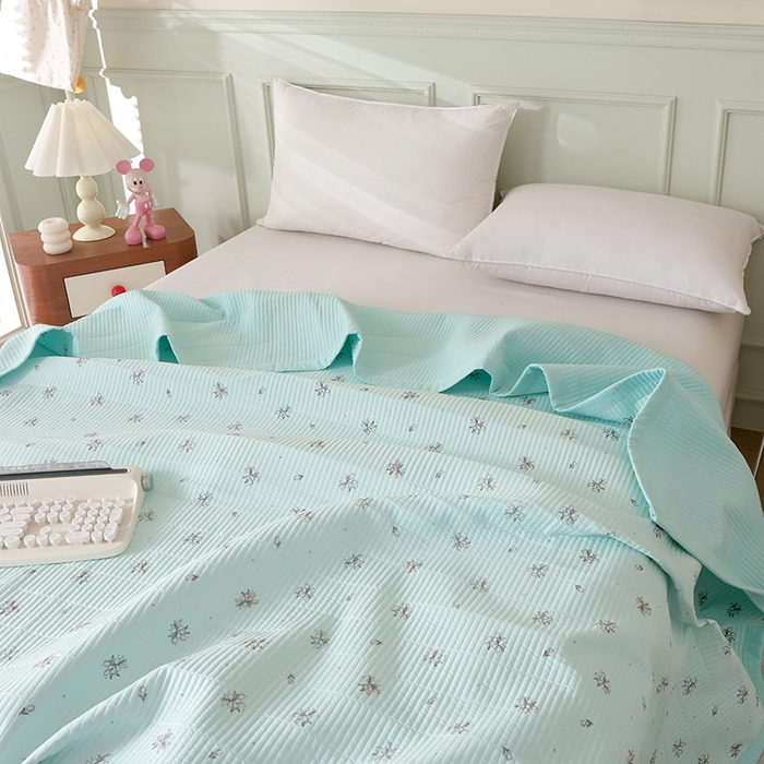 91家纺网 家纺一手货源 找家纺 诗雅 2026新款简约夹棉床盖 花束