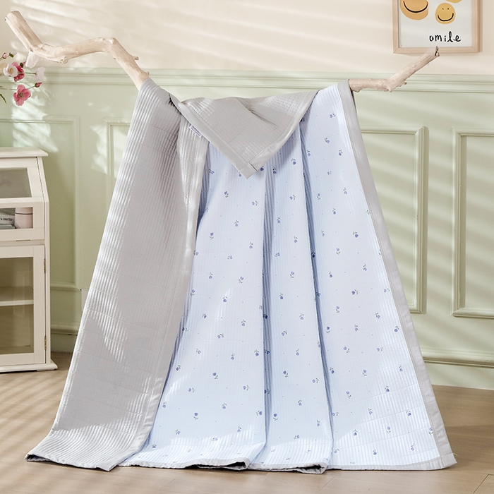 91家纺网 家纺一手货源 找家纺 诗雅 2026新款简约夹棉床盖 蓝野