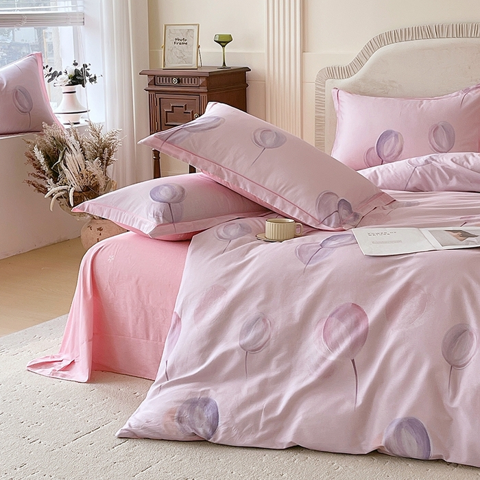 91家纺网 家纺一手货源 找家纺 梧桐树 2026新款高支密全棉纯棉印花四件套 A610静待花开粉