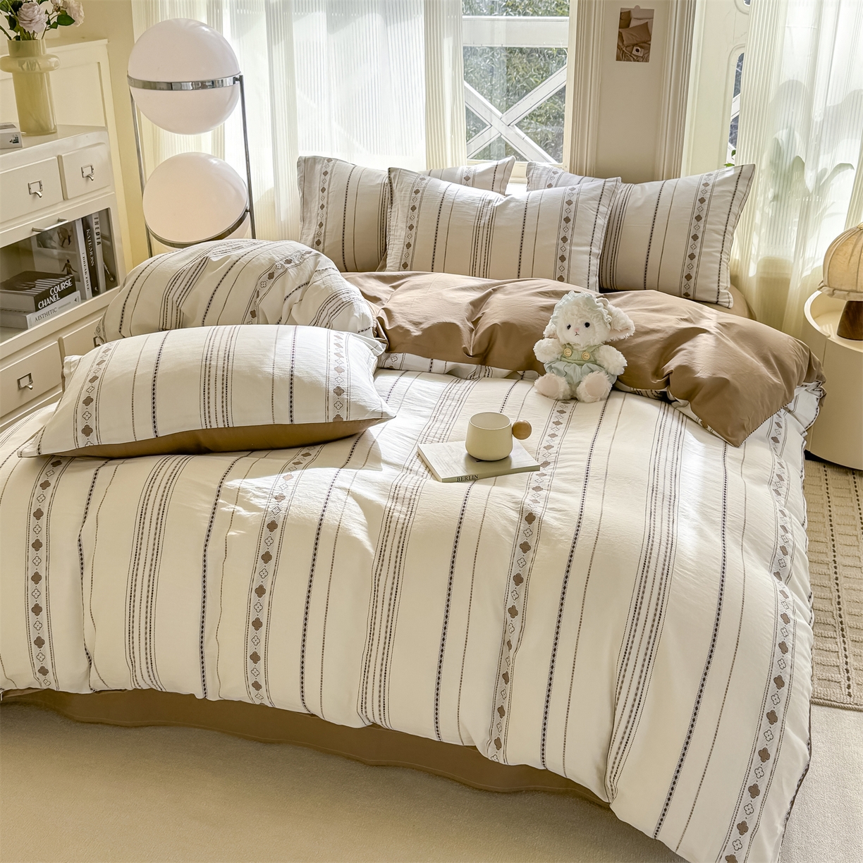 91家纺网 家纺一手货源 找家纺 灰鲸 2026新款A类全棉纯棉色织提花四件套 四叶星语-咖