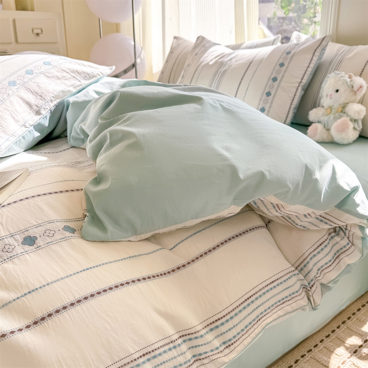 91家纺网 家纺一手货源 找家纺 灰鲸 2026新款A类全棉纯棉色织提花四件套 四叶星语-蓝