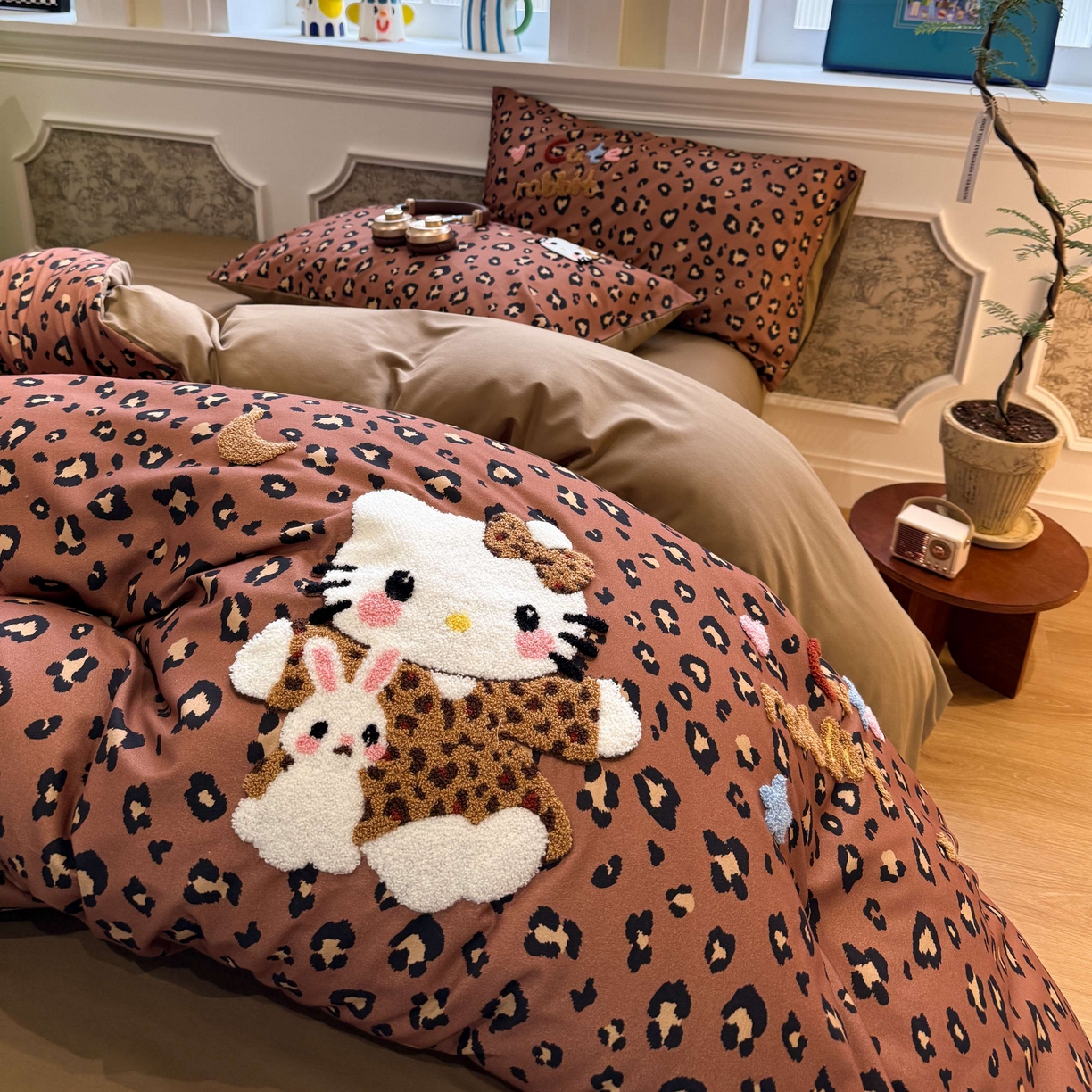 91家纺网 家纺一手货源 找家纺 珺柔家纺 2026新款全棉纯棉四件套 豹纹猫咪（咖）