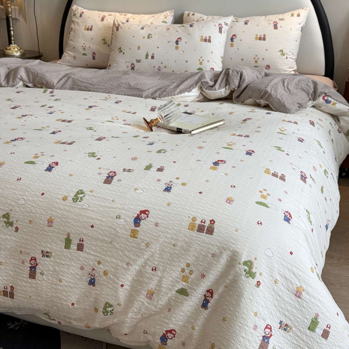 91家纺网 家纺一手货源 找家纺 （总）美丽坊 2025新款天丝锦缎数码印花四件套（配高档礼盒）