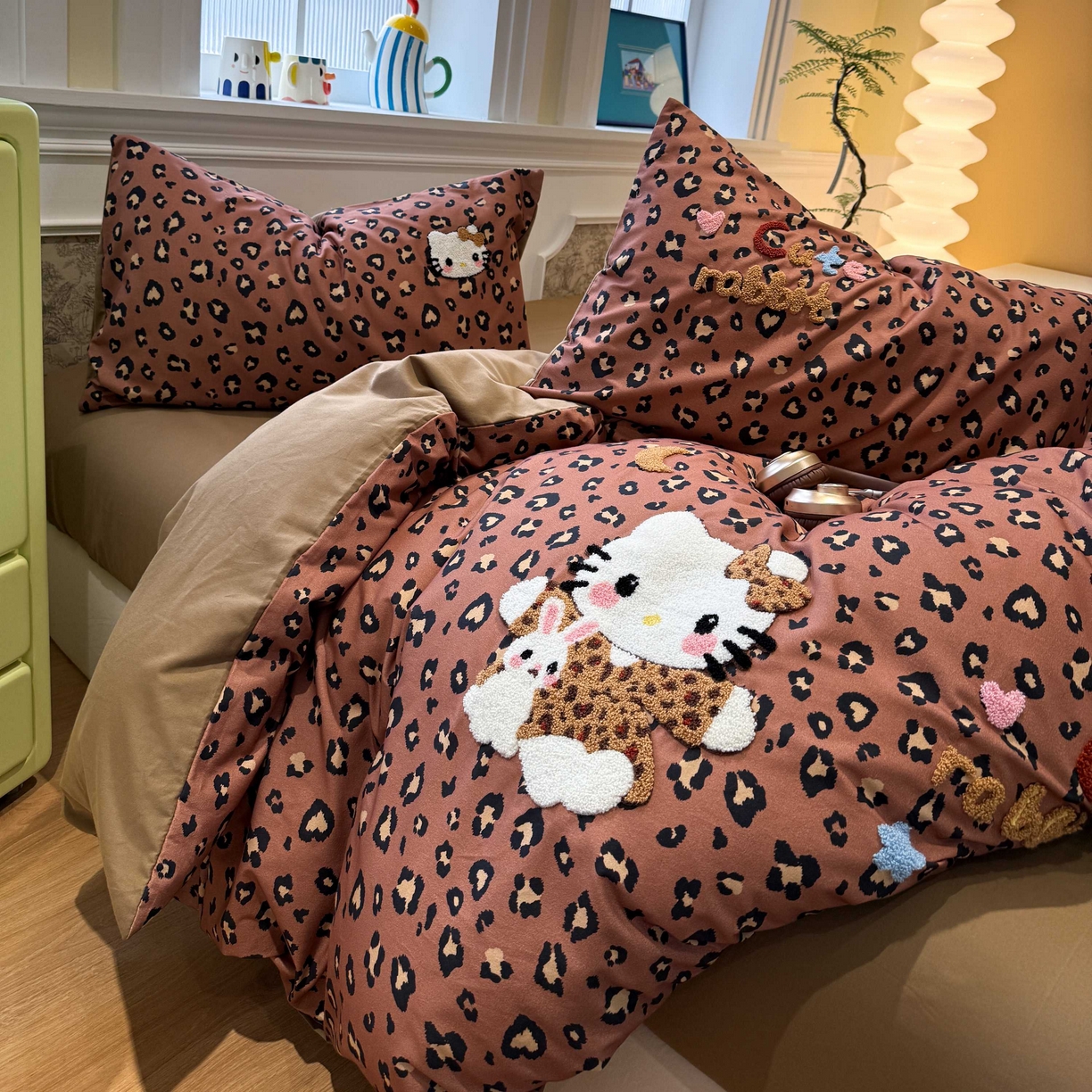 91家纺网 家纺一手货源 找家纺 珺柔家纺 2026新款全棉纯棉四件套 豹纹猫咪（咖）