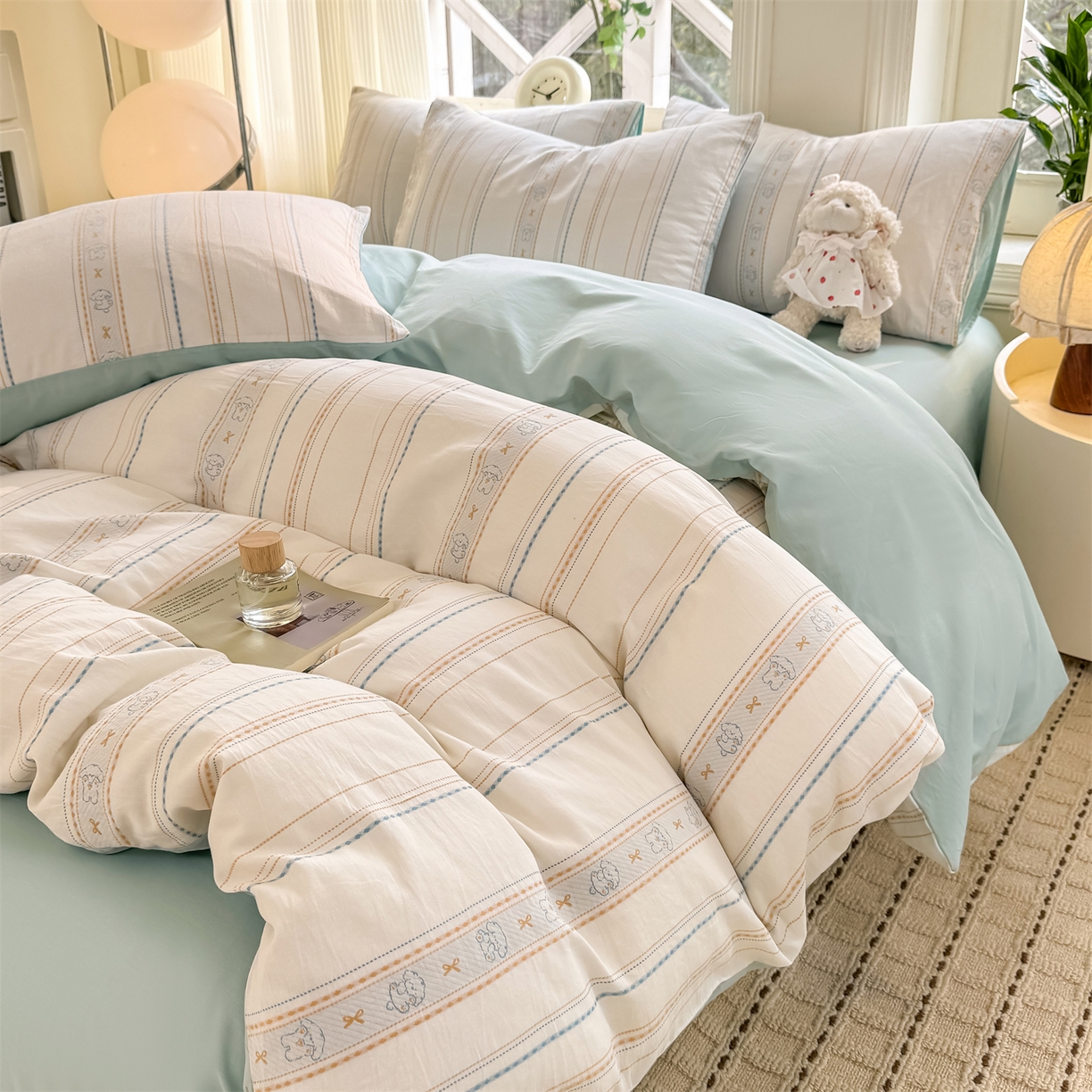 91家纺网 家纺一手货源 找家纺 灰鲸 2026新款A类全棉纯棉色织提花四件套 线条小狗-蓝