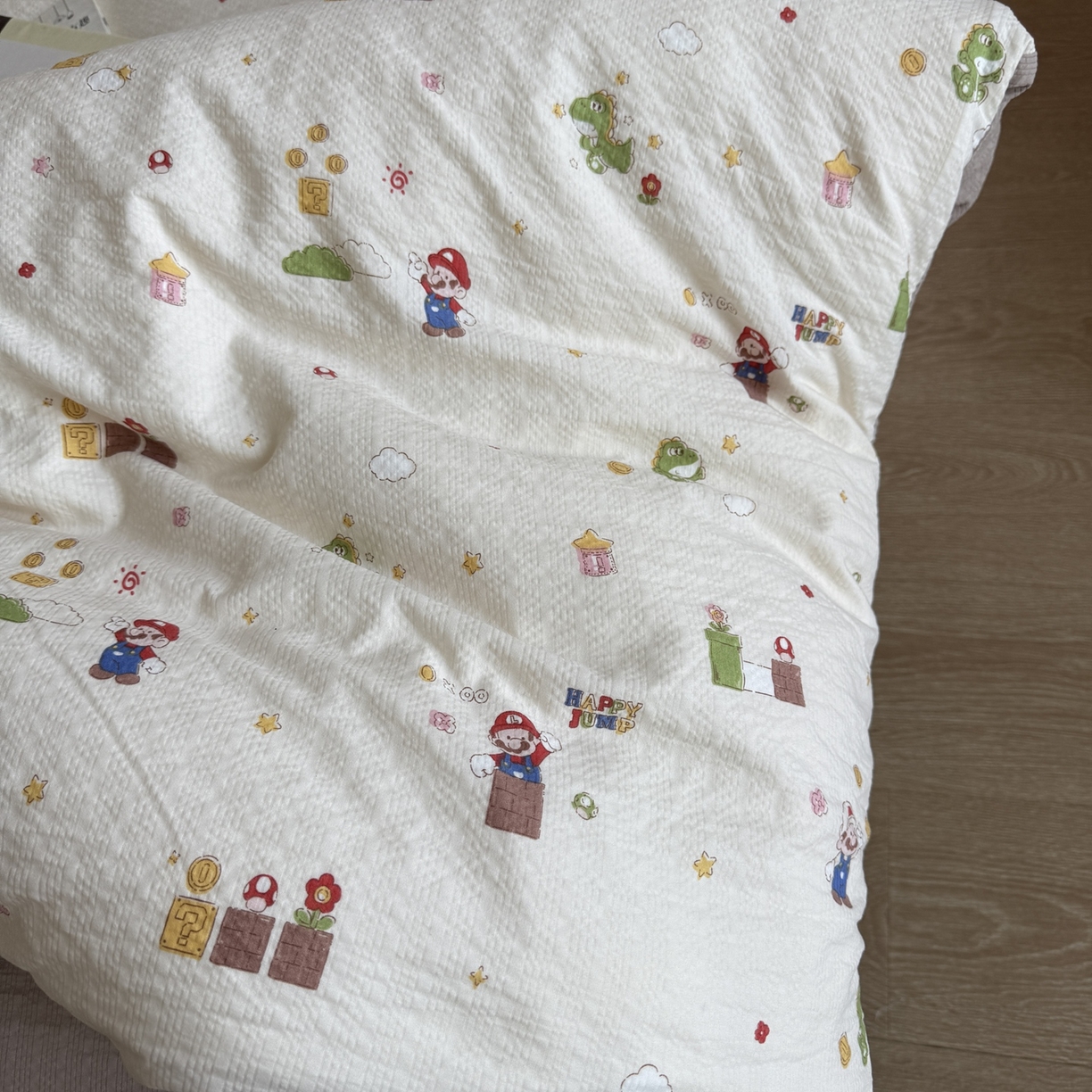 91家纺网 家纺一手货源 找家纺 美丽坊 2026新款爆款韩版泡泡纱四件套 超级玛丽