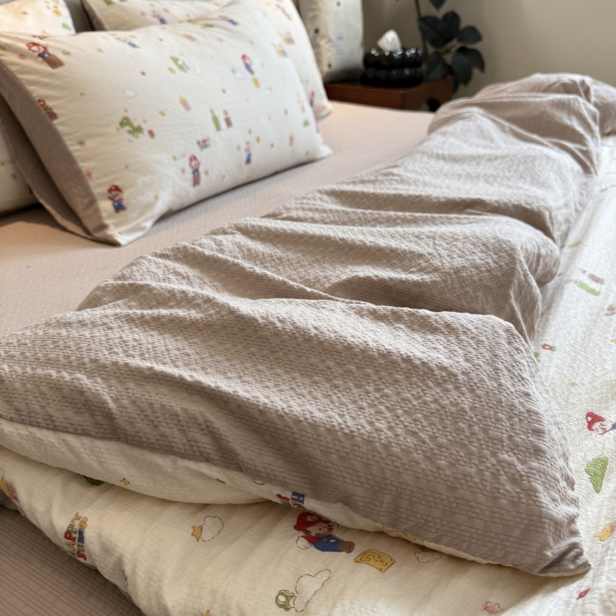 91家纺网 家纺一手货源 找家纺 美丽坊 2026新款爆款韩版泡泡纱四件套 超级玛丽