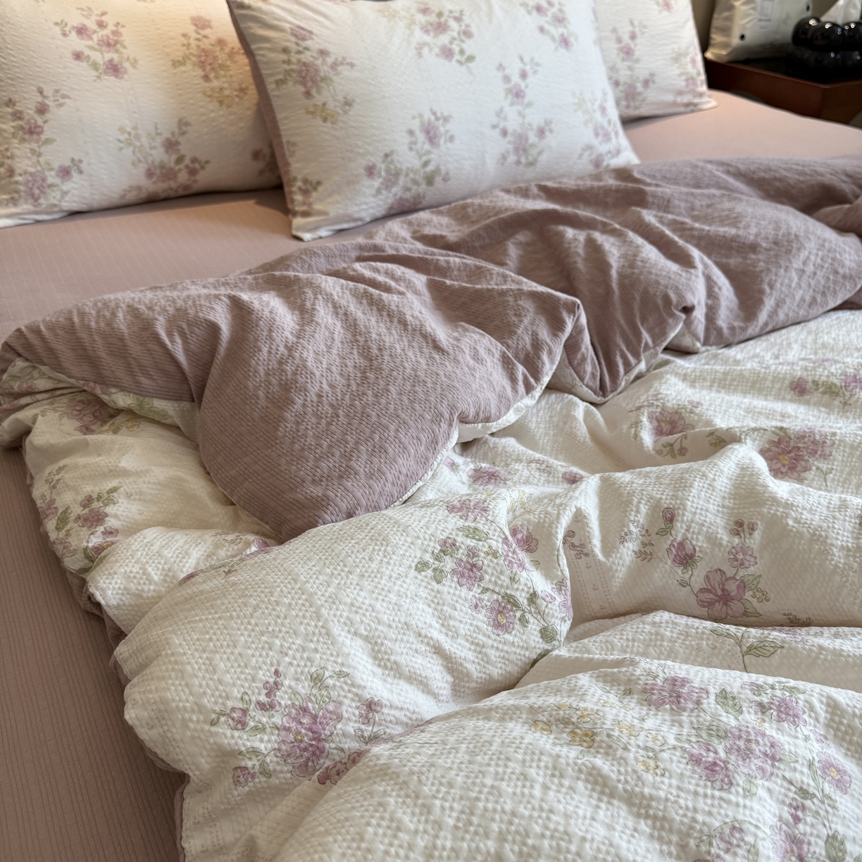 91家纺网 家纺一手货源 找家纺 美丽坊 2026新款爆款韩版泡泡纱四件套 杜若