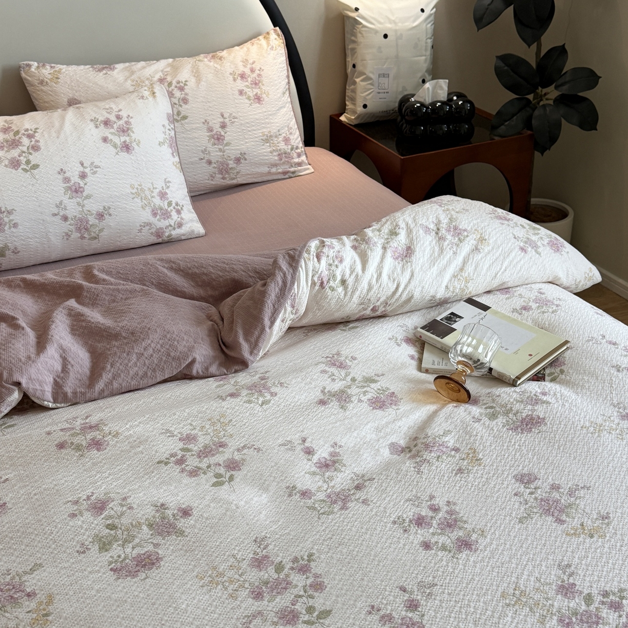 91家纺网 家纺一手货源 找家纺 美丽坊 2026新款爆款韩版泡泡纱四件套 杜若