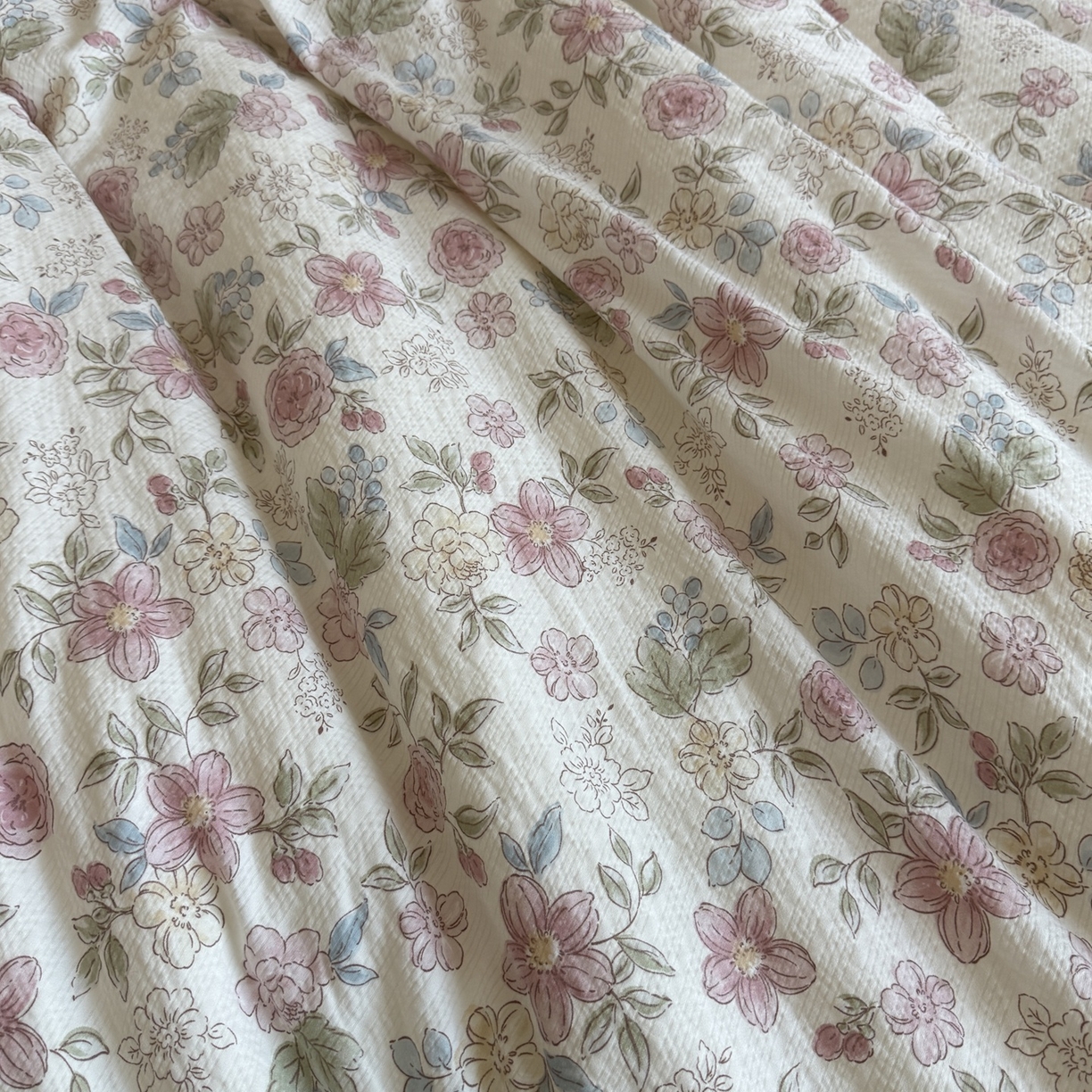 91家纺网 家纺一手货源 找家纺 美丽坊 2026新款爆款韩版泡泡纱四件套 朵蔓