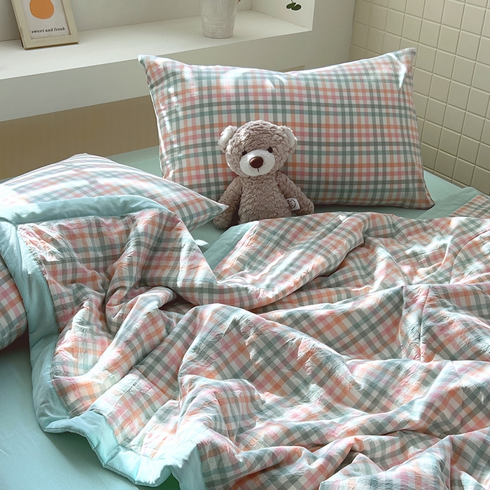 91家纺网 家纺一手货源 找家纺 春皖家纺 2026春夏新款全棉色织水洗棉夏被夏凉被空调被-云恋系列 云恋-冰激凌格