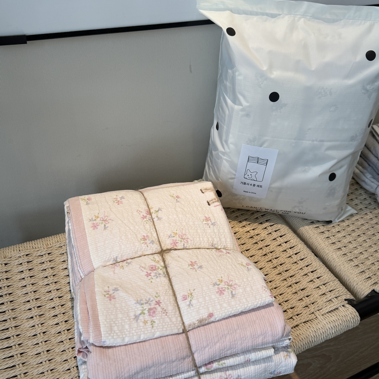 91家纺网 家纺一手货源 找家纺 美丽坊 2026新款爆款韩版泡泡纱四件套 花间鹿