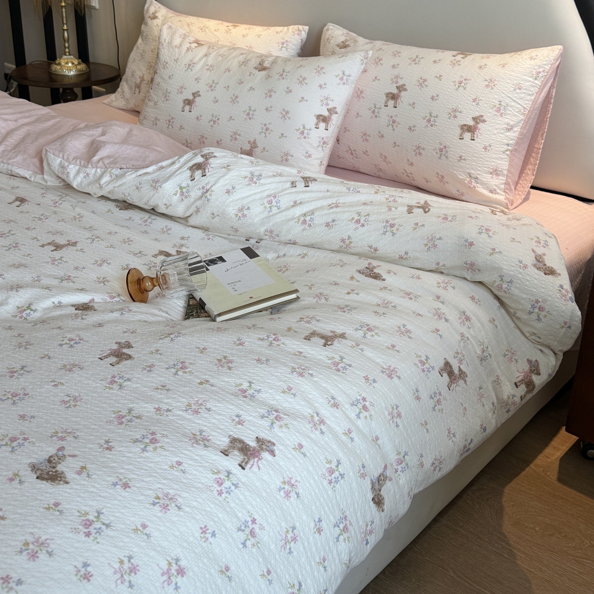 91家纺网 家纺一手货源 找家纺 美丽坊 2026新款爆款韩版泡泡纱四件套 花间鹿