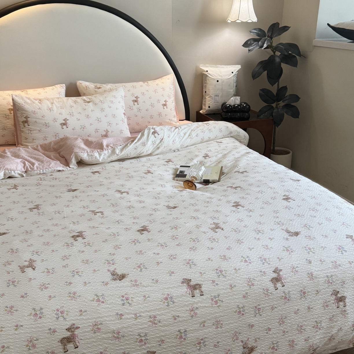 91家纺网 家纺一手货源 找家纺 美丽坊 2026新款爆款韩版泡泡纱四件套 花间鹿