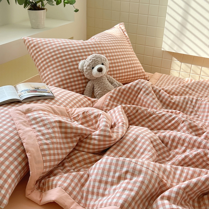 91家纺网 家纺一手货源 找家纺 春皖家纺 2026春夏新款全棉色织水洗棉夏被夏凉被空调被-云恋系列 云恋-粉小格