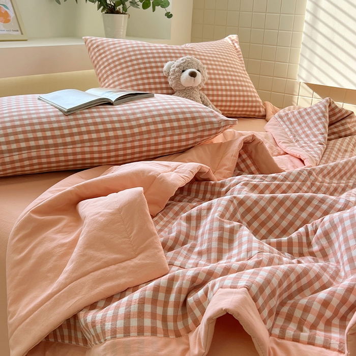 91家纺网 家纺一手货源 找家纺 春皖家纺 2026春夏新款全棉色织水洗棉夏被夏凉被空调被-云恋系列 云恋-粉小格