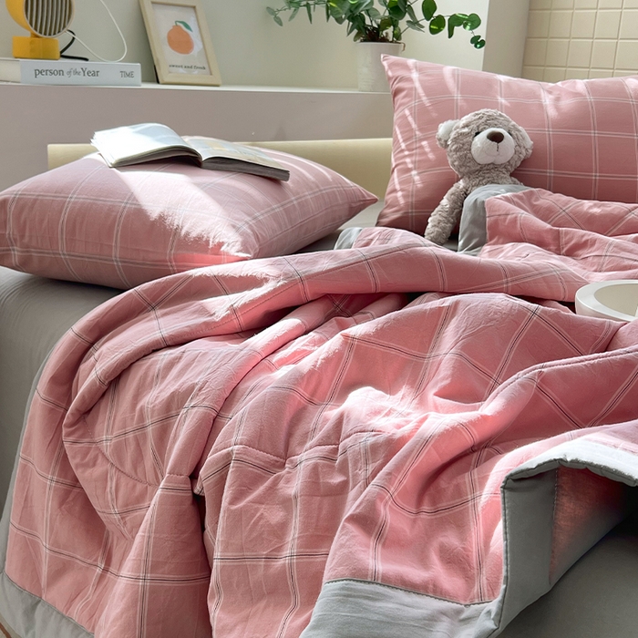 91家纺网 家纺一手货源 找家纺 春皖家纺 2026春夏新款全棉色织水洗棉夏被夏凉被空调被-云恋系列 云恋-格韵粉