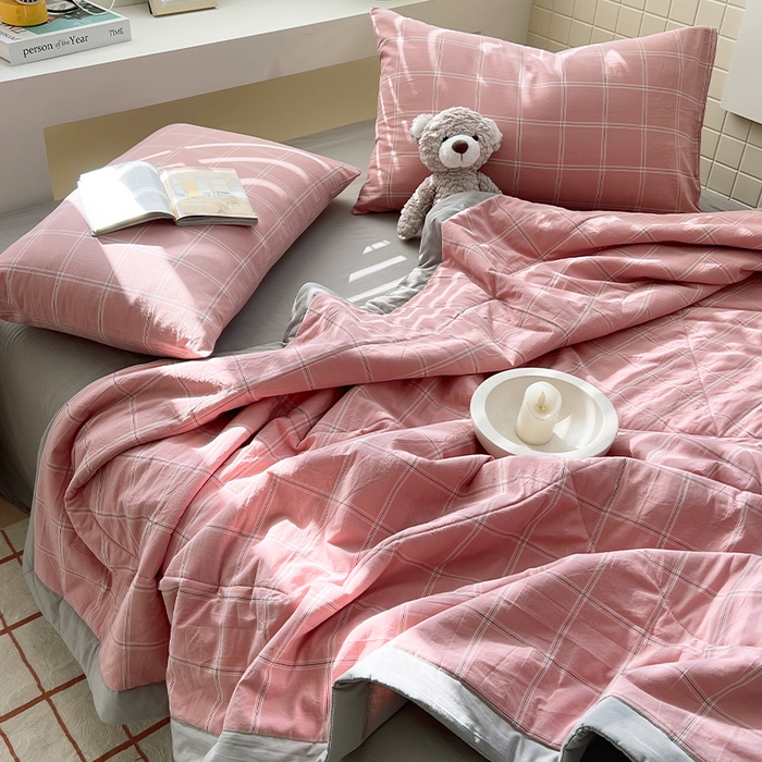 91家纺网 家纺一手货源 找家纺 春皖家纺 2026春夏新款全棉色织水洗棉夏被夏凉被空调被-云恋系列 云恋-格韵粉