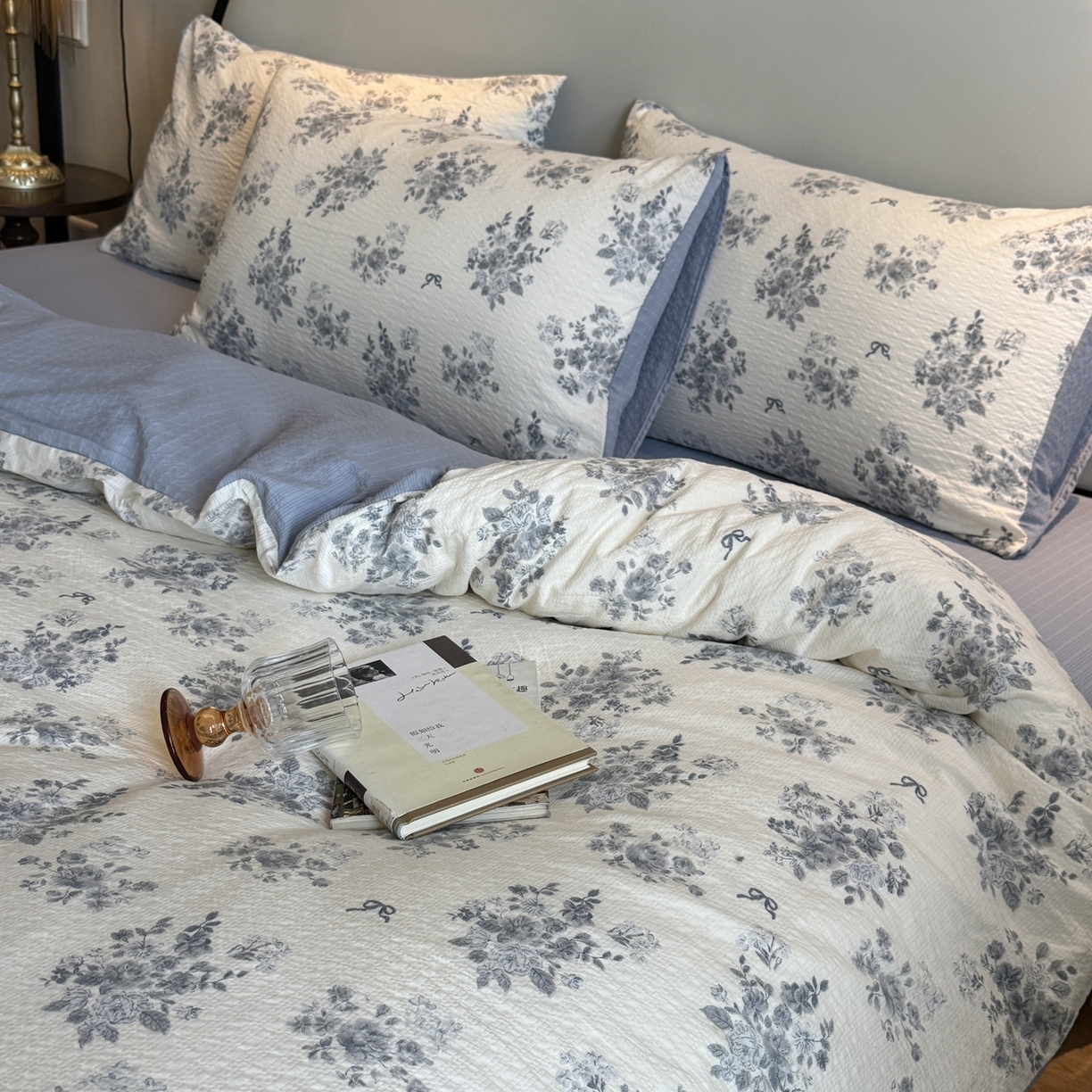 91家纺网 家纺一手货源 找家纺 美丽坊 2026新款爆款韩版泡泡纱四件套 小蓝盯