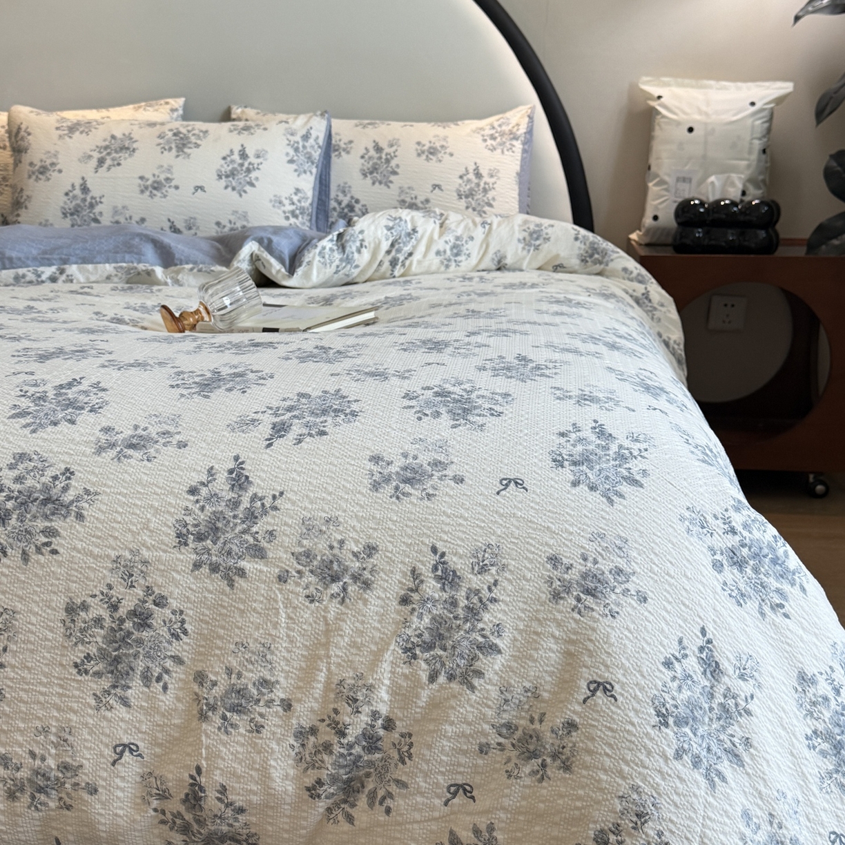 91家纺网 家纺一手货源 找家纺 美丽坊 2026新款爆款韩版泡泡纱四件套 小蓝盯