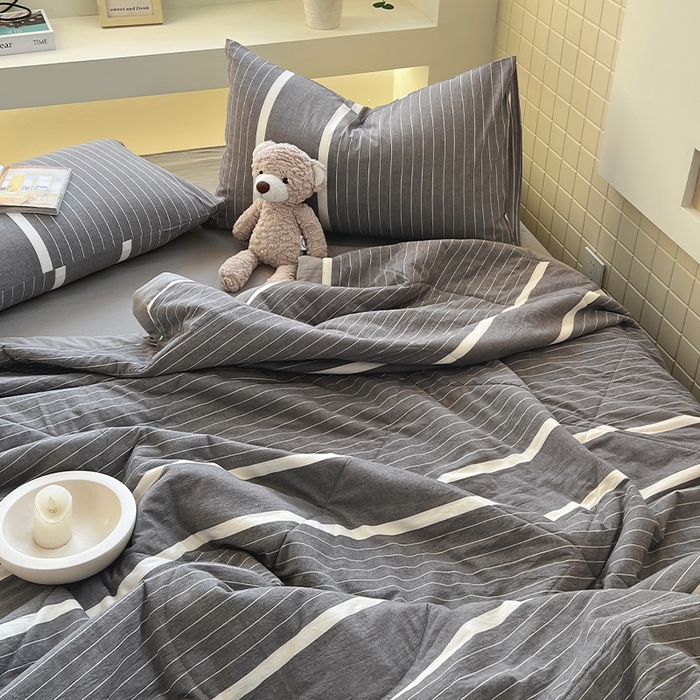 91家纺网 家纺一手货源 找家纺 春皖家纺 2026春夏新款全棉色织水洗棉夏被夏凉被空调被-云恋系列 云恋-灰白条