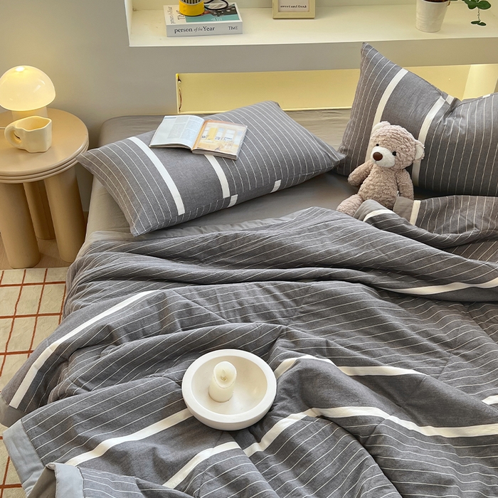 91家纺网 家纺一手货源 找家纺 春皖家纺 2026春夏新款全棉色织水洗棉夏被夏凉被空调被-云恋系列 云恋-灰白条