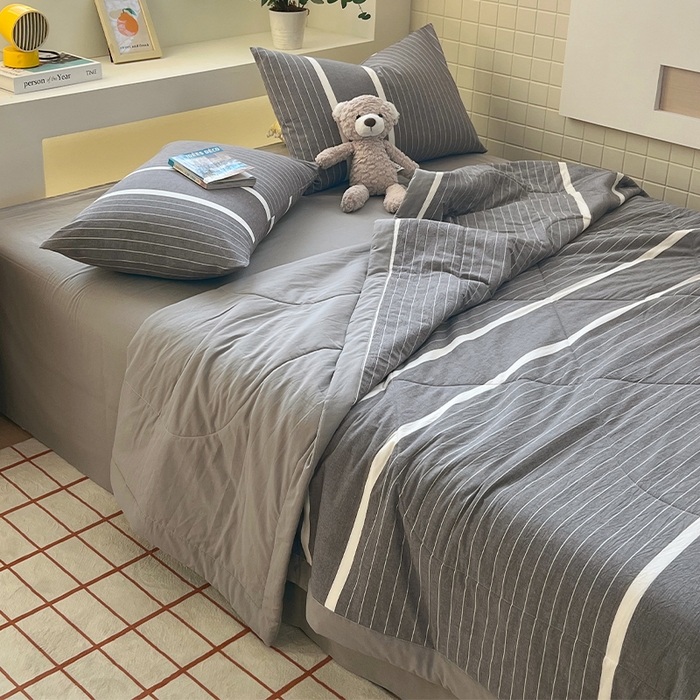 91家纺网 家纺一手货源 找家纺 春皖家纺 2026春夏新款全棉色织水洗棉夏被夏凉被空调被-云恋系列 云恋-灰白条