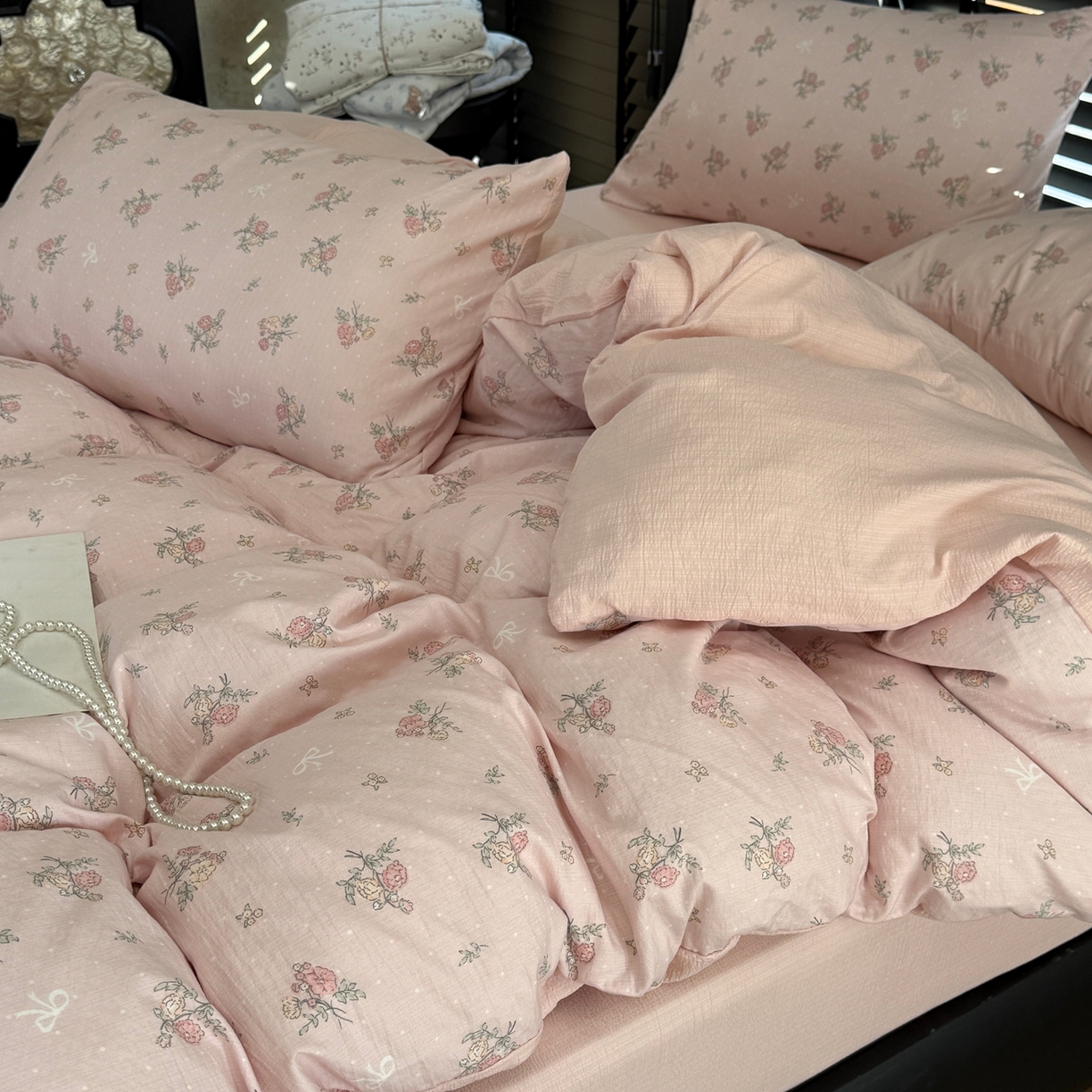 91家纺网 家纺一手货源 找家纺 美丽坊 2026新款韩系沐纱棉印花四件套 白茶