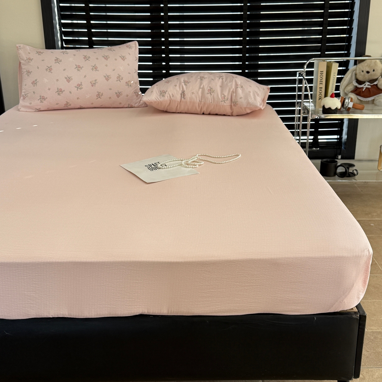 91家纺网 家纺一手货源 找家纺 美丽坊 2026新款韩系沐纱棉印花四件套 白茶