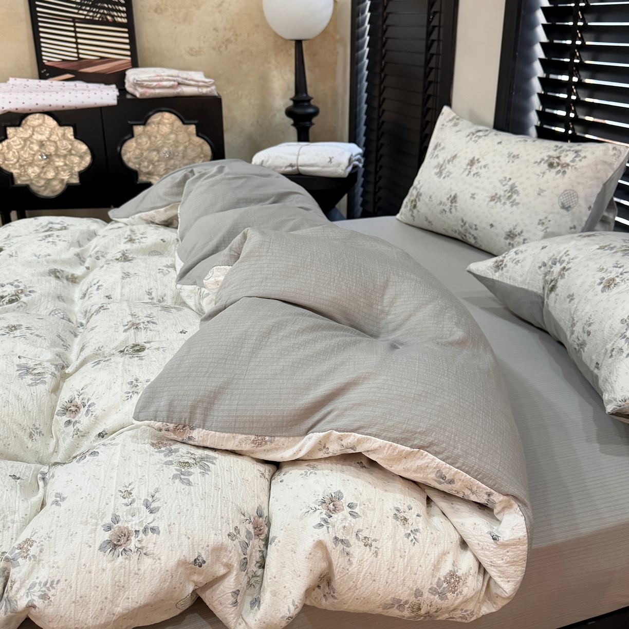 91家纺网 家纺一手货源 找家纺 美丽坊 2026新款韩系沐纱棉印花四件套 漫野