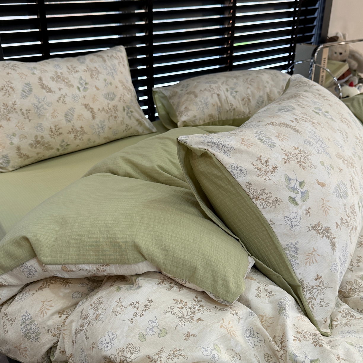 91家纺网 家纺一手货源 找家纺 美丽坊 2026新款韩系沐纱棉印花四件套 秘境森林