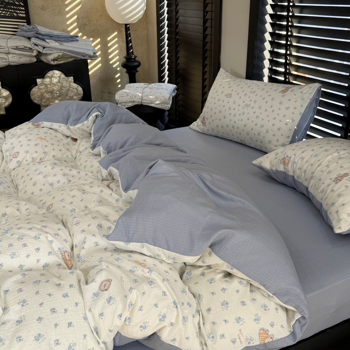 91家纺网 家纺一手货源 找家纺 美丽坊 2026新款韩系沐纱棉印花四件套 森林小熊