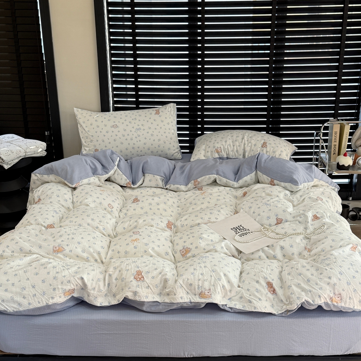 91家纺网 家纺一手货源 找家纺 美丽坊 2026新款韩系沐纱棉印花四件套 森林小熊