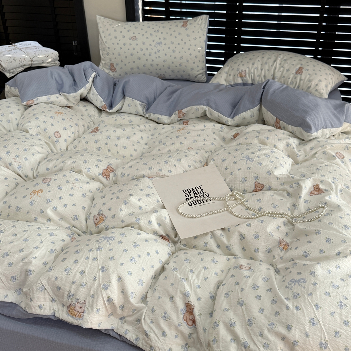 91家纺网 家纺一手货源 找家纺 美丽坊 2026新款韩系沐纱棉印花四件套 森林小熊