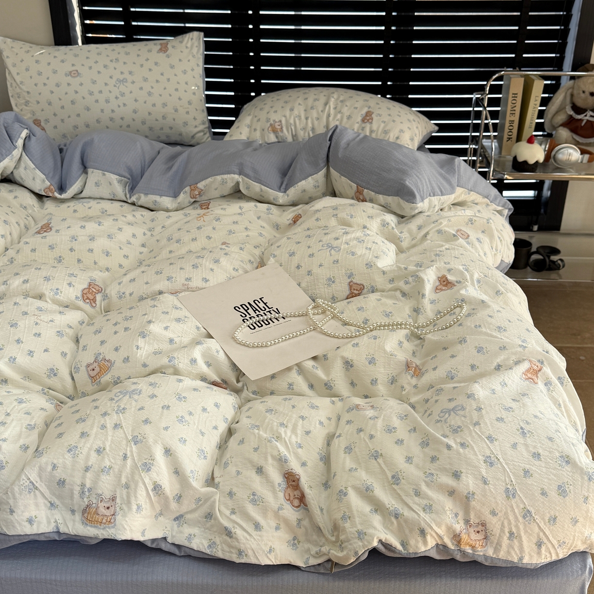 91家纺网 家纺一手货源 找家纺 美丽坊 2026新款韩系沐纱棉印花四件套 森林小熊