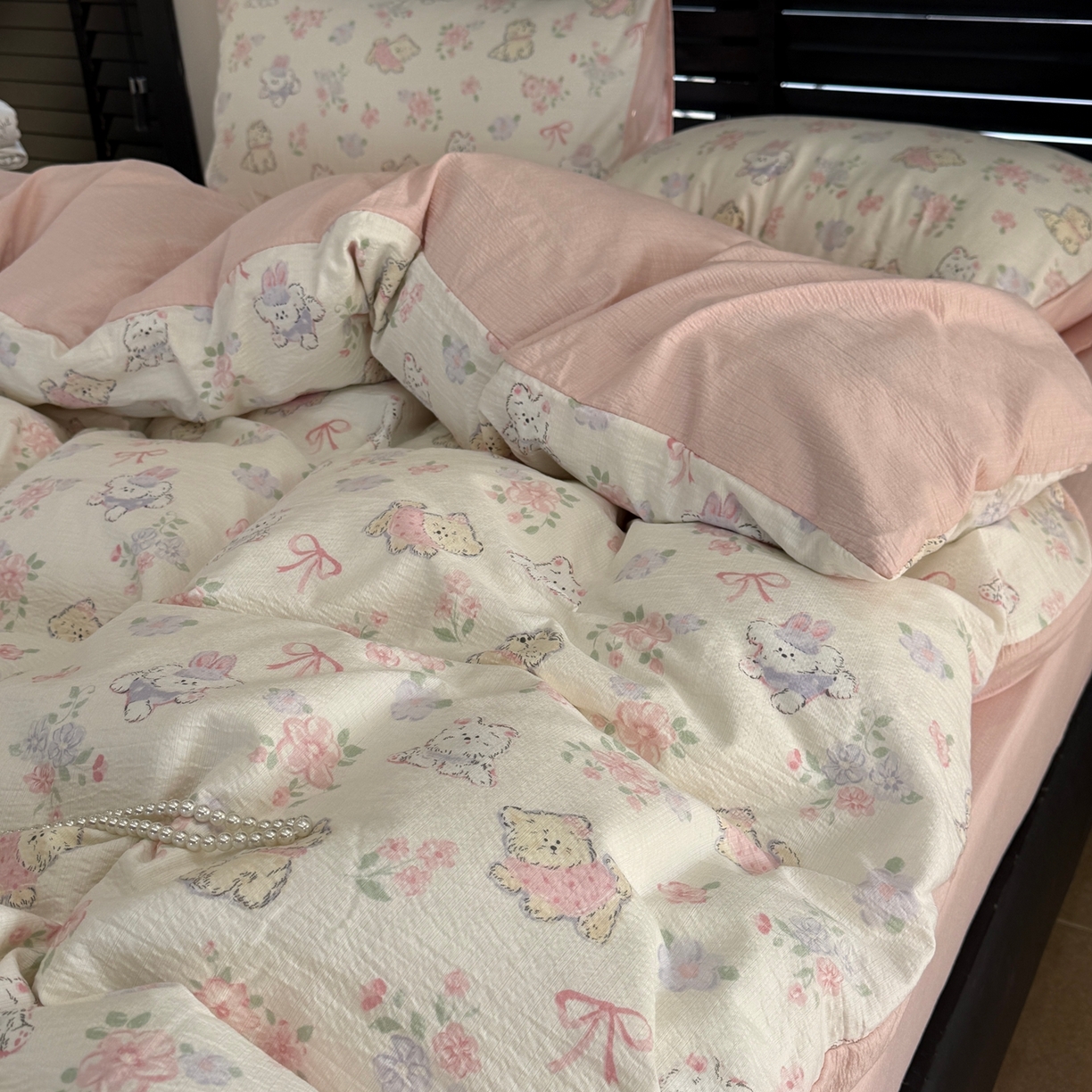 91家纺网 家纺一手货源 找家纺 美丽坊 2026新款韩系沐纱棉印花四件套 童趣粉