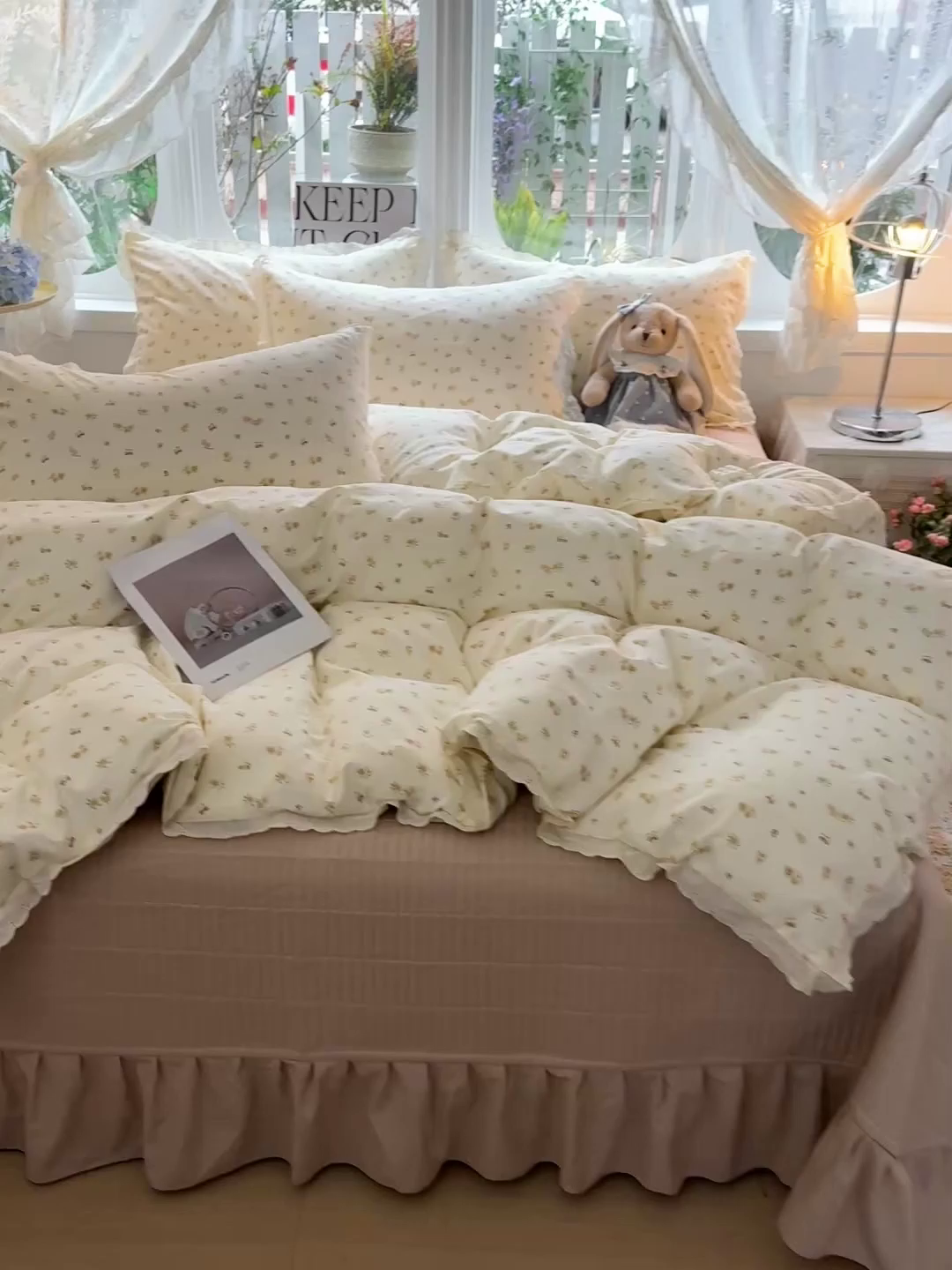 91家纺网 家纺一手货源 找家纺 梦莱斯 2026新款ins小清风水洗棉花边床盖四件套 焦糖甜心
