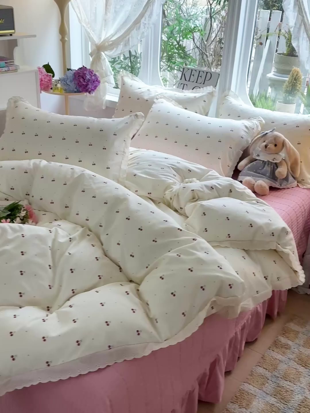 91家纺网 家纺一手货源 找家纺 梦莱斯 2026新款ins小清风水洗棉花边床盖四件套 迷你樱桃