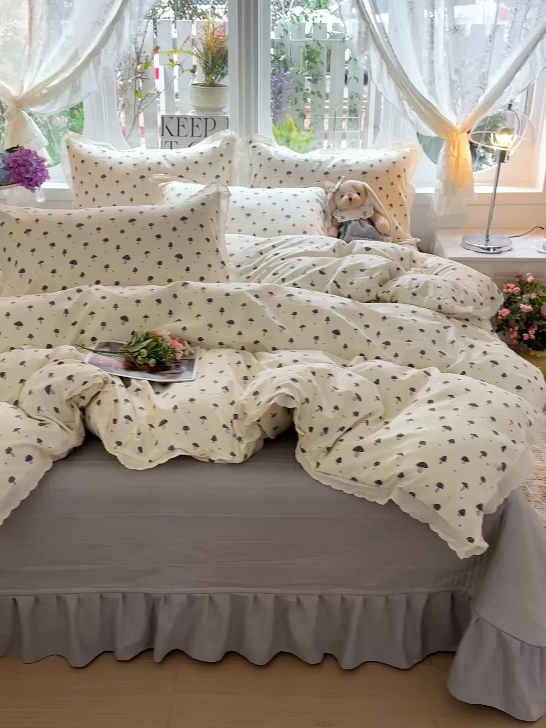 91家纺网 家纺一手货源 找家纺 梦莱斯 2026新款ins小清风水洗棉花边床盖四件套 蘑菇莉