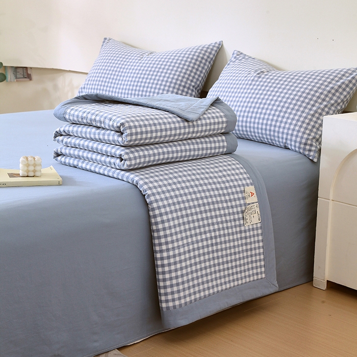 91家纺网 家纺一手货源 找家纺 春皖家纺 2026新款全棉色织宽边棉花夏被-云恋 云恋-水蓝小格