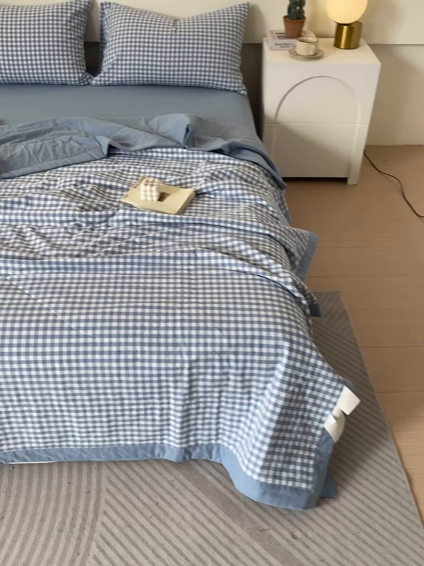 91家纺网 家纺一手货源 找家纺 春皖家纺 2026新款全棉色织宽边棉花夏被-云恋 云恋-水蓝小格