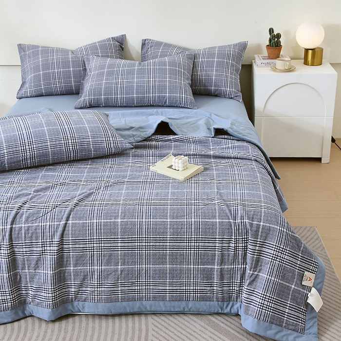 91家纺网 家纺一手货源 找家纺 春皖家纺 2026新款全棉色织宽边棉花夏被-云恋 云恋-格纹蓝