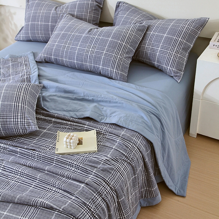 91家纺网 家纺一手货源 找家纺 春皖家纺 2026新款全棉色织宽边棉花夏被-云恋 云恋-格纹蓝