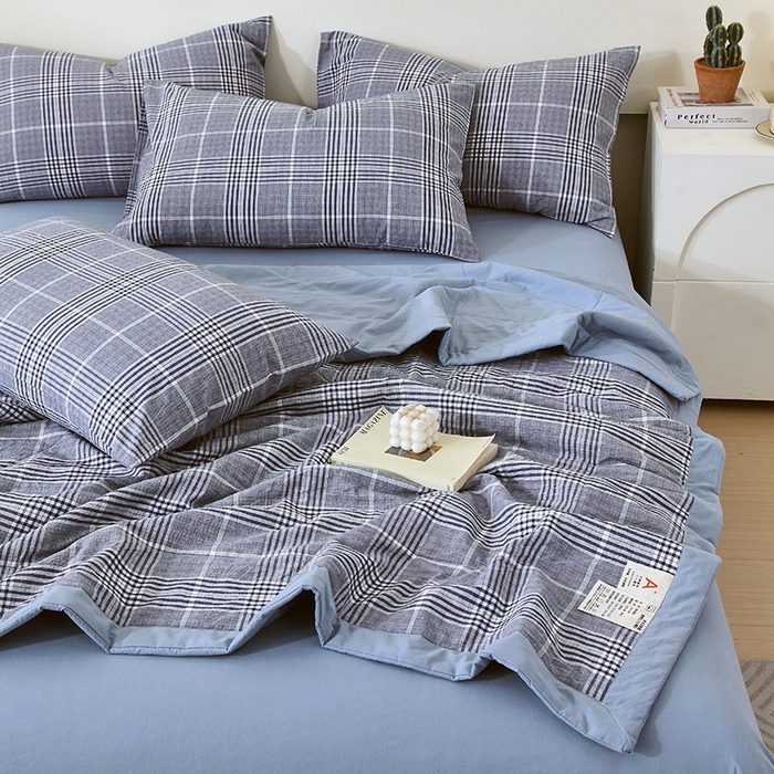 91家纺网 家纺一手货源 找家纺 春皖家纺 2026新款全棉色织宽边棉花夏被-云恋 云恋-格纹蓝