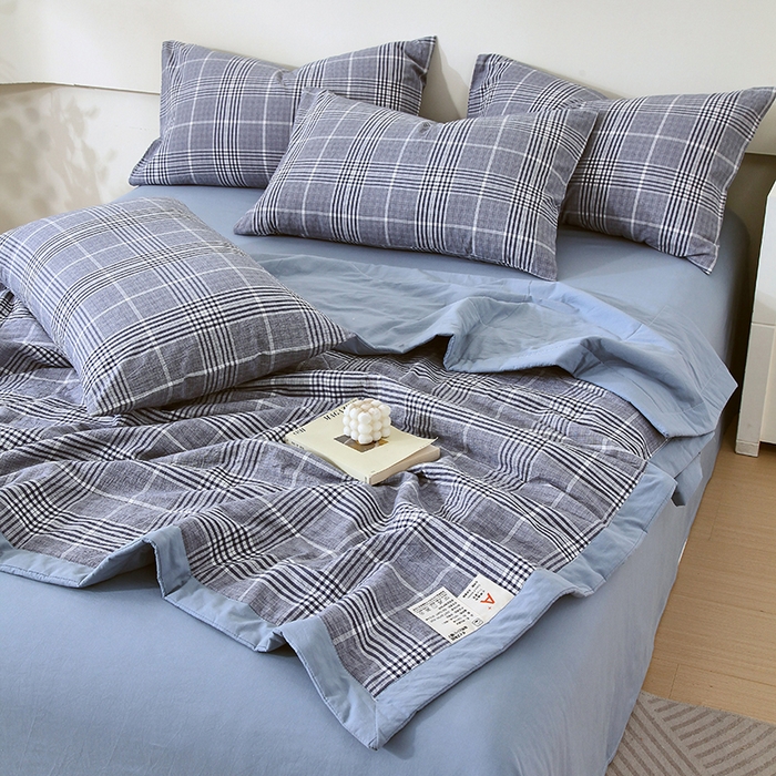 91家纺网 家纺一手货源 找家纺 春皖家纺 2026新款全棉色织宽边棉花夏被-云恋 云恋-格纹蓝