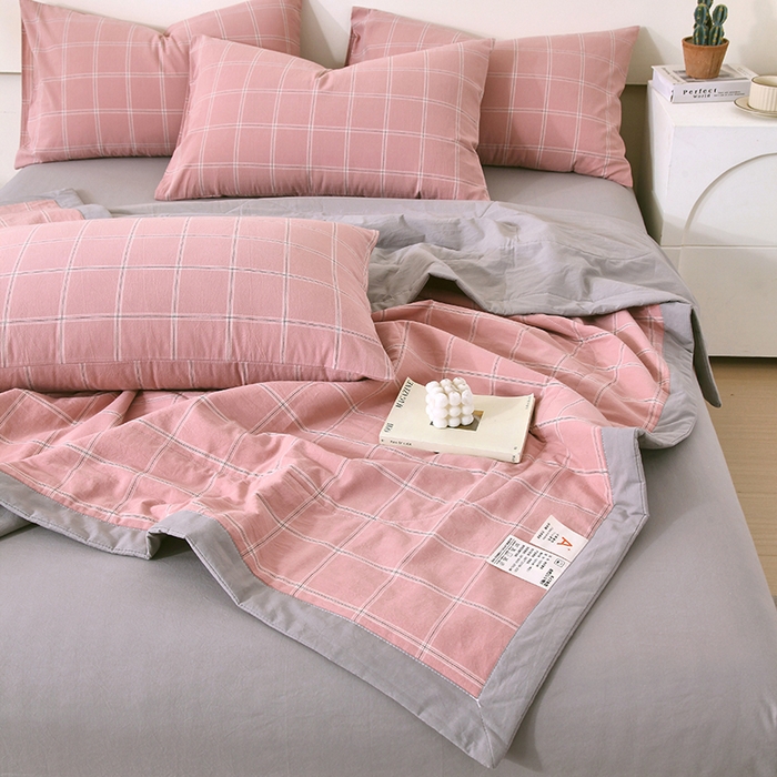 91家纺网 家纺一手货源 找家纺 春皖家纺 2026新款全棉色织宽边棉花夏被-云恋 云恋-格韵粉