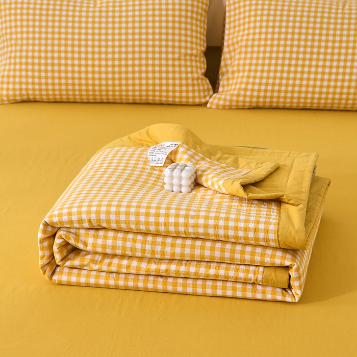 91家纺网 家纺一手货源 找家纺 春皖家纺 2026新款全棉色织宽边棉花夏被-云恋 云恋-黄小格