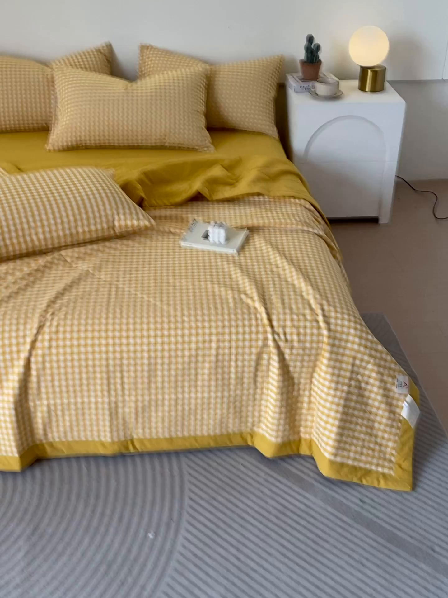 91家纺网 家纺一手货源 找家纺 春皖家纺 2026新款全棉色织宽边棉花夏被-云恋 云恋-黄小格